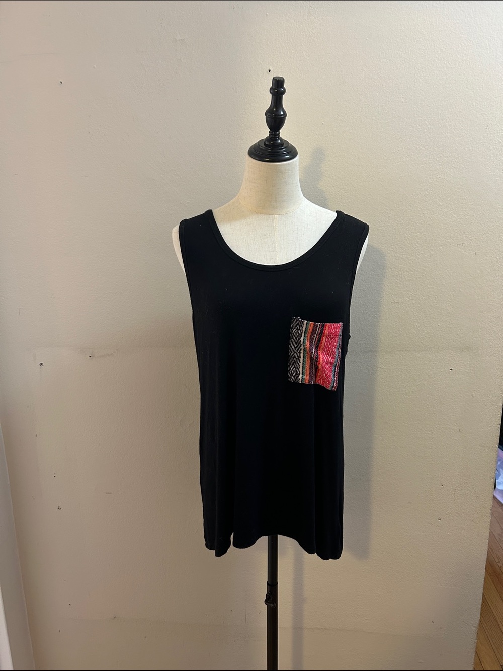 Black Sleeveless Tank Top with Patterned Pocket*